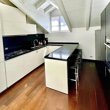 Casa Cambria *