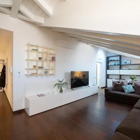 Casa Cambria *