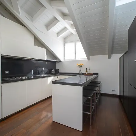 Apartment Casa Cambria Como